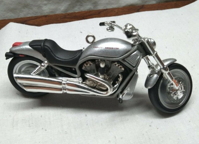 2004 Harley Davidson #6 - 2002 VRSCA V-Rod